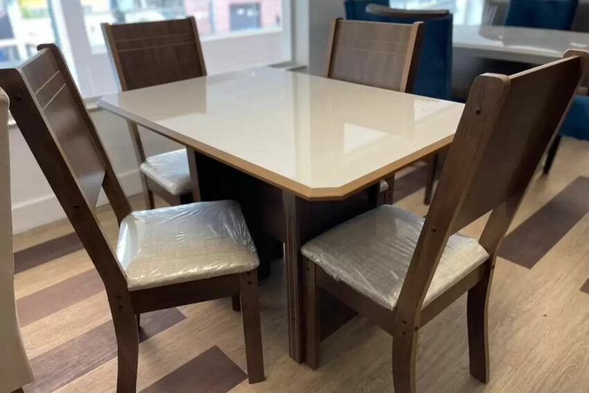 Como Escolher a Mesa de 4 Cadeiras Perfeita